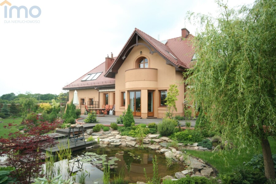 Warszawa, Włochy, Okęcie, Cichy dom w wielkości mieszkania, spokojna okolica